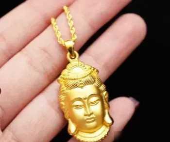 “冤不冤？”四川攀枝花，女子因别车与人发生争执，后在地上捡到一个项链，2年后对方