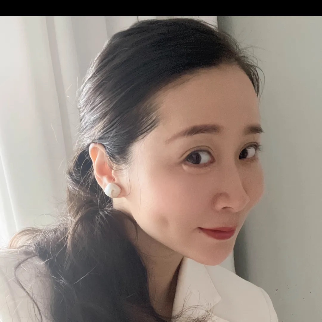 单身很久的女人，一般的男人是追不到她的，因为她已经习惯孤独了。最重要的她不是一个