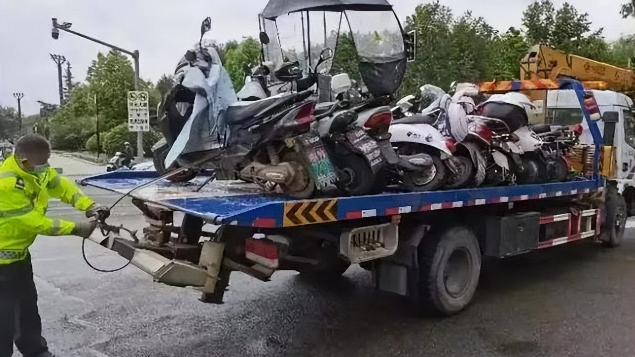 电动车新规实施后，为何山东、安徽按兵不动，一些省份重拳出击？