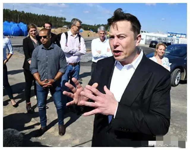 马斯克谈巴以冲突，结论震撼世界！
1、高科技战胜不了地道战
2、哈马斯杀不尽，因