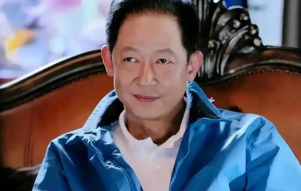 最近被王志文的这段话狠狠治愈了：
“人这一辈子什么是最重要的？
你买车了，发现有