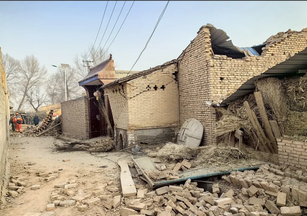 甘肃这次发生了6.2级地震，已有一百多人遇难，说明了一件事！
此次事件可以看出来