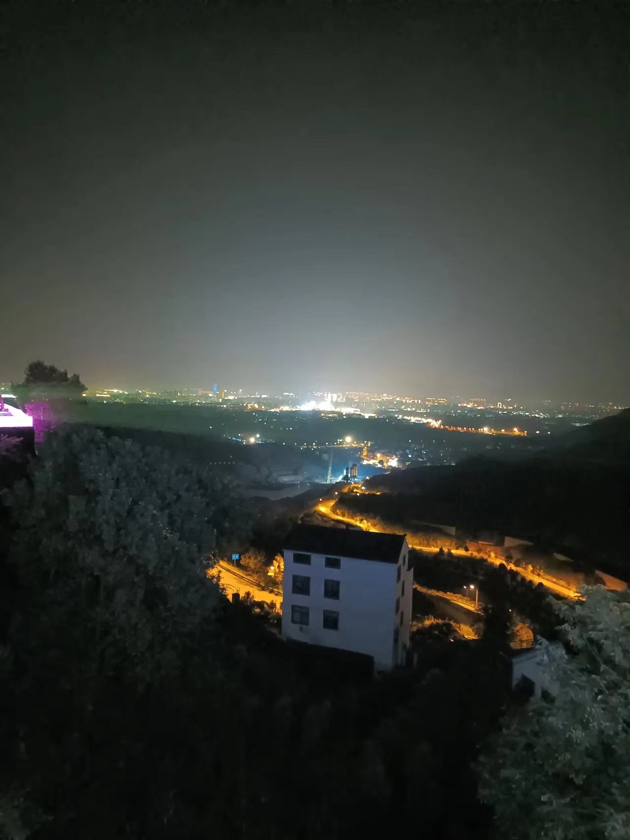 现在的人真是心太坏了！ 我的一个朋友在深圳南山承包了一栋10层的楼房。 装修后，