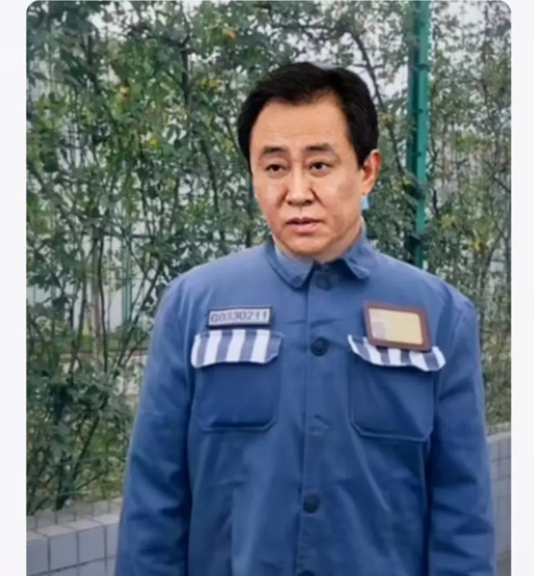 许老板在里面立功了，凭一己之力，向有关部门提供了诸多线索，一时间“谈许色变”，不