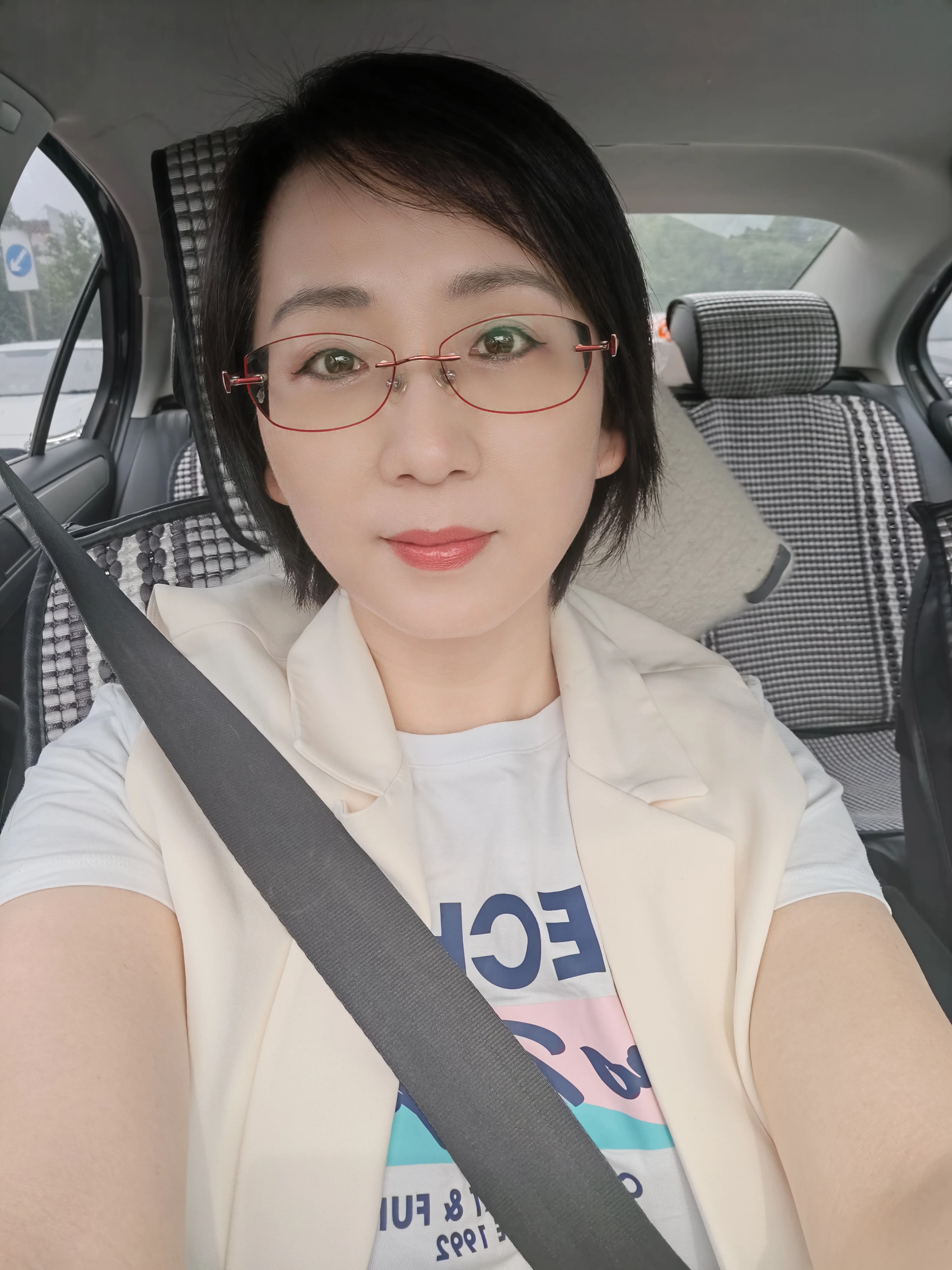 本人今年50岁，去年阳过之后身体远不如从前。再加上更年期开始了，心情也是经常的抑