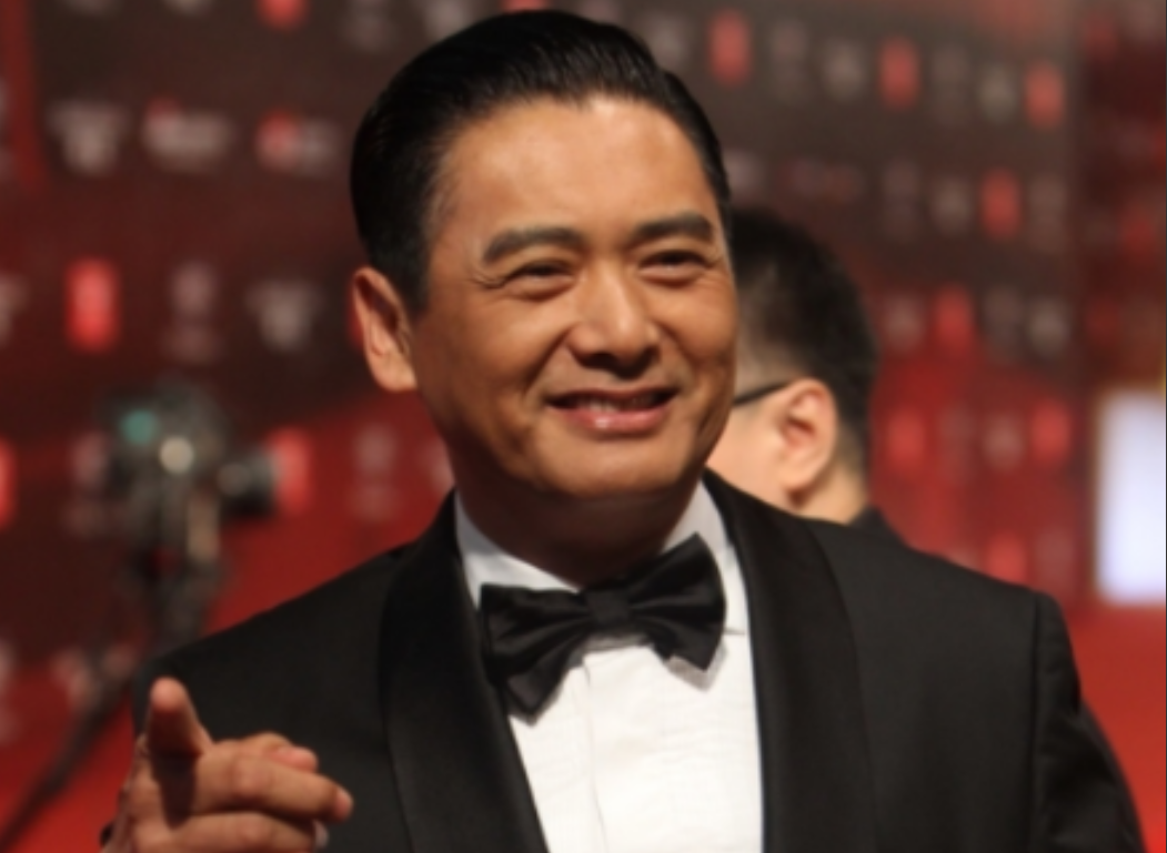 周润发在韩国发言：说香港电影的没落，是因为内地的审核制度太严了！
 
近年来，香