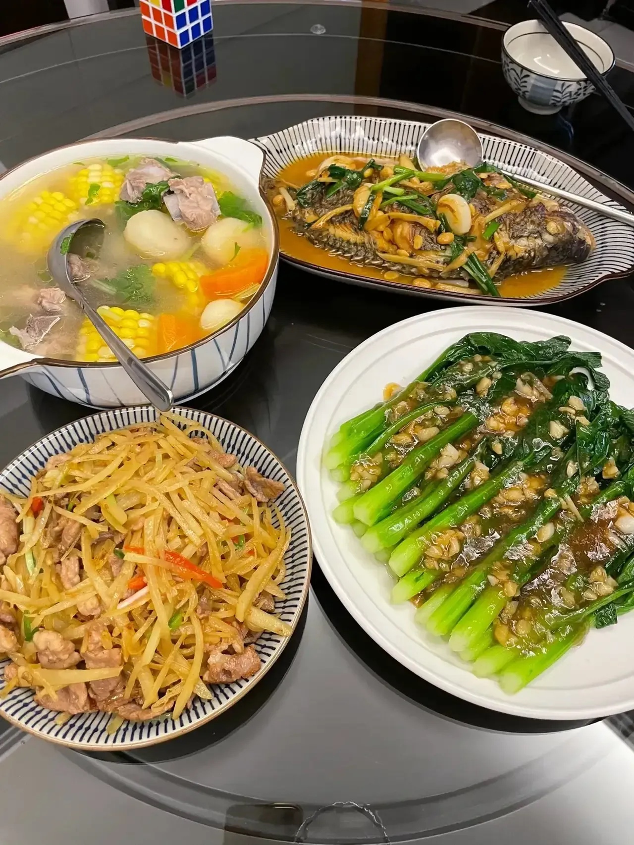 老公躺平了，天天在家刷手机，我焦虑了，债务快还不了了，怎么办啊！
    我老公