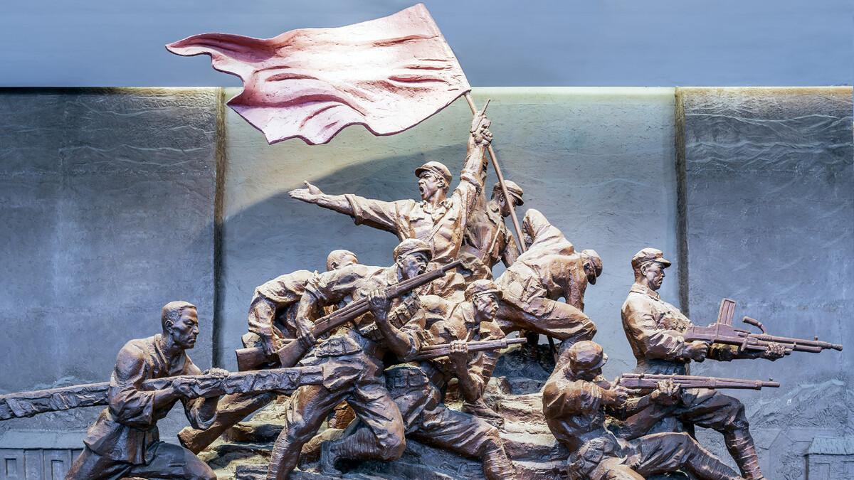 “英雄榜样的力量：为什么需要传承英雄文化”