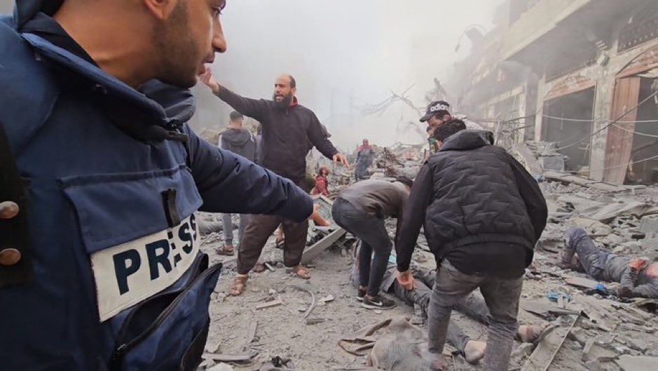 划重点： 我们不会允许美国人干预、重新安排巴勒斯坦内部局势征服加沙。
哈马斯政治