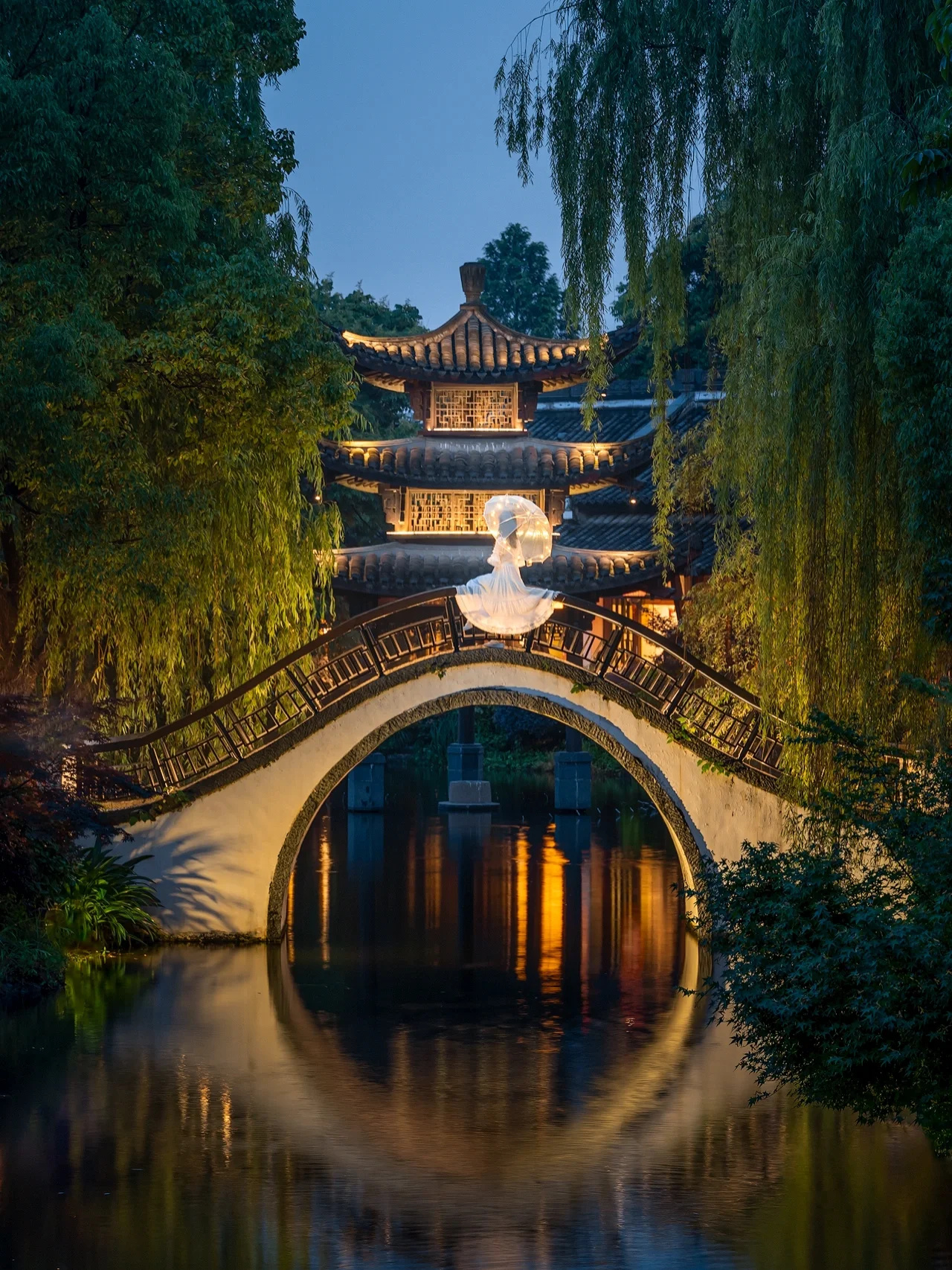 别再去西湖人挤人了🌿