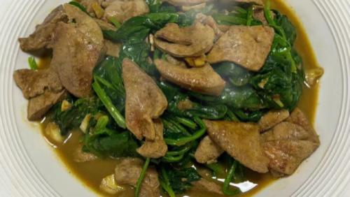 “贫血”最怕吃这菜，冬天要经常吃，补血补铁，脸色更红润！