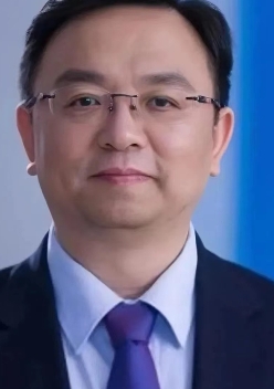 有人将特斯拉和比亚迪进行了对比：上海特斯拉拥有2万名员工，去年年产汽车100万辆