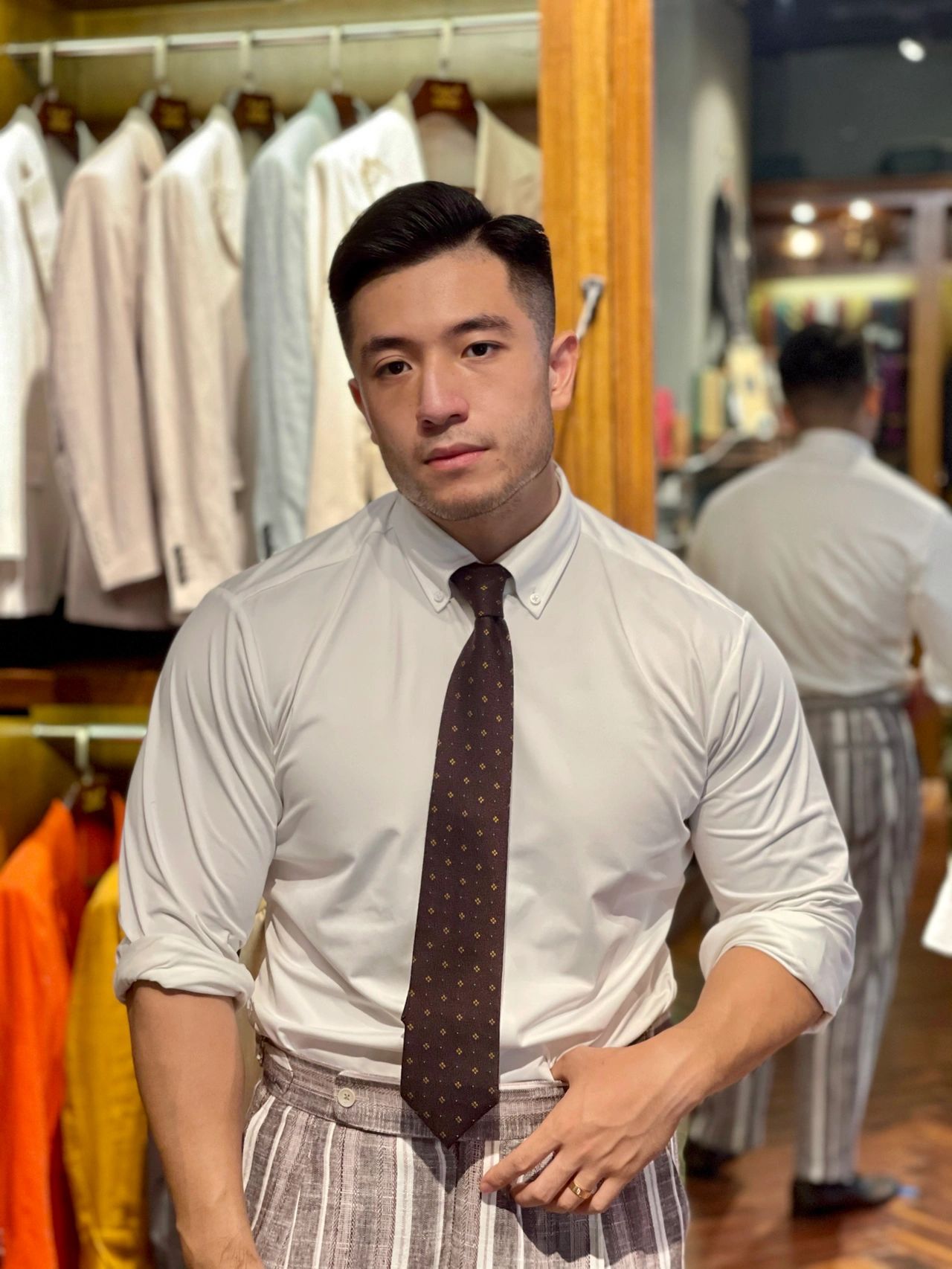 男人味发型干货，轻复古侧分背头。