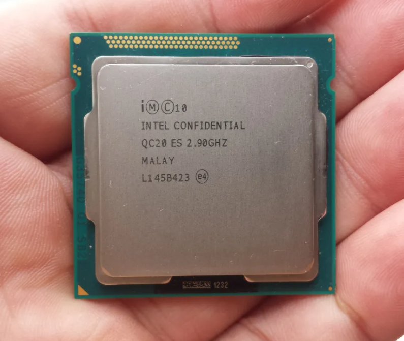选cpu千万不要选i3，最低也要选i5、i7、i3，就是低端cpu。如果有人这样