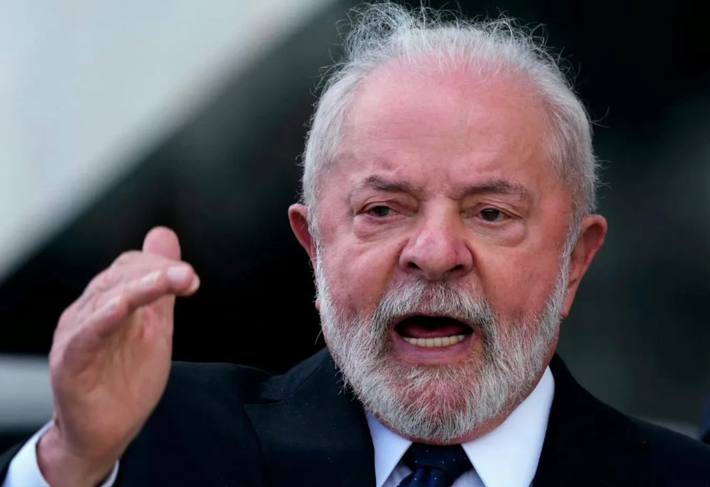 太尴尬了！阿根廷新总统宣称不想与巴西打交道之后，巴西总统率先表态：搁置关系。阿根