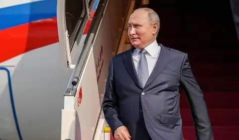 普京一踏入北京，全球风起云涌！
1.乌克兰这次可算是“忍不住了”，虽然未能出席一