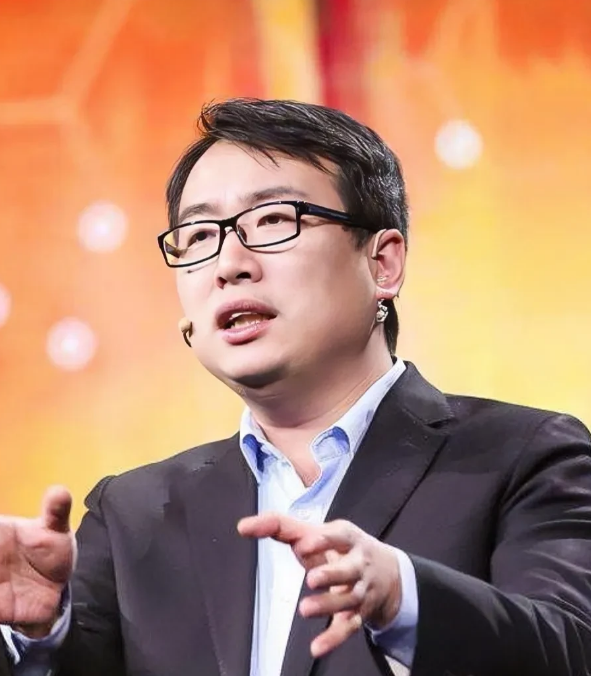 人民大学博士、知名教授储殷:现在的大学生水平，和以前完全不同了，入学率八九成以上