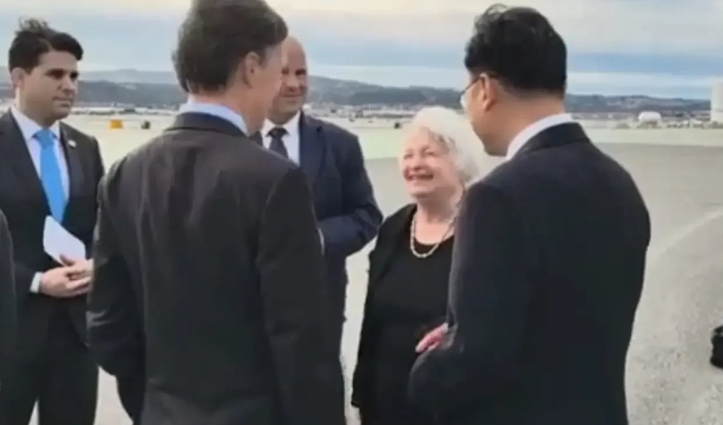 旧金山国际机场接机现场，都是我们熟悉的老面孔，这几位今年都来过中国，可以说，对中