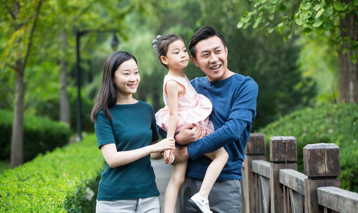 
无锡，男子临死前立下遗嘱，家中房子给妻子永久居住。如果妻子改嫁，房子归侄子。一