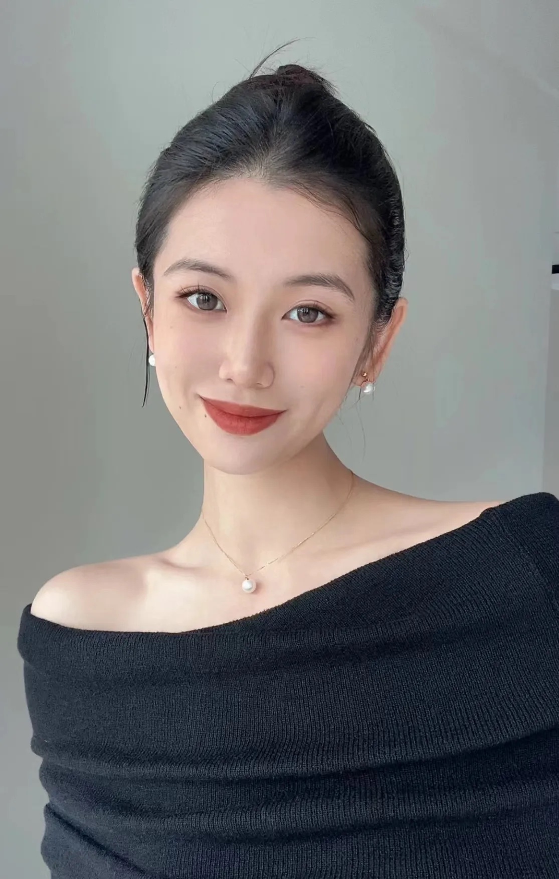 我对未来丈夫的理想有以下十个标准：
1. 身高要在170cm以上
2. 体重在7