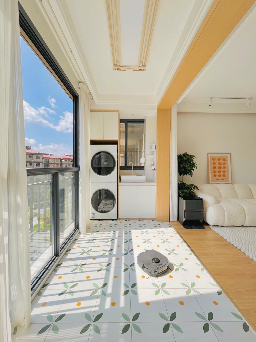 25岁独居，靠自己住进了Dream house
坐标江西某小县城
建筑面积134