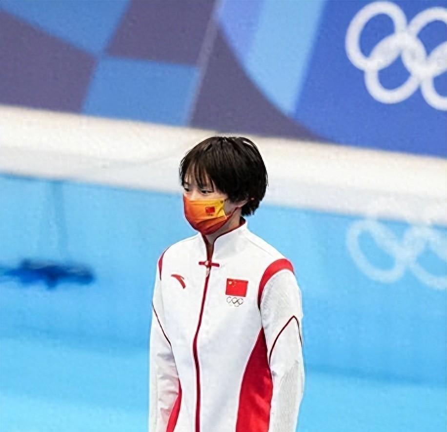 北京时间10月31日下午，跳水队传来陈芋汐的最新消息
陈芋汐在四连冠的比赛中展现