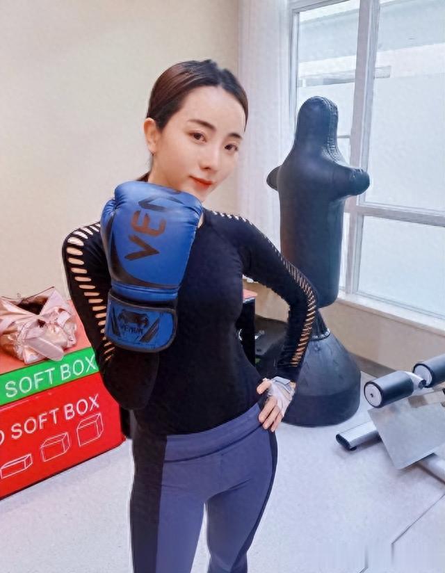 李思思“暴露无遗”？这一次她的狐狸尾巴显露来了