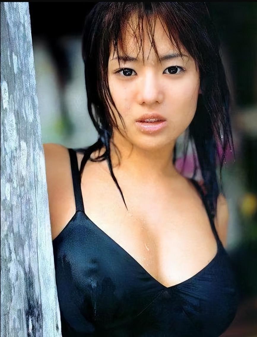 苍井空风华再现! 高调官宣复出拍片引热议! 青春回来了