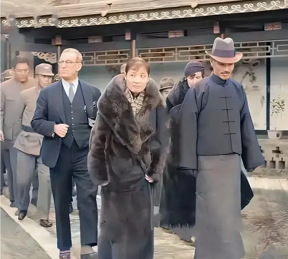 许许多多人都没见过宋美龄的真实的面容，都是凭借影视和文学作品以及自己的审美标准在
