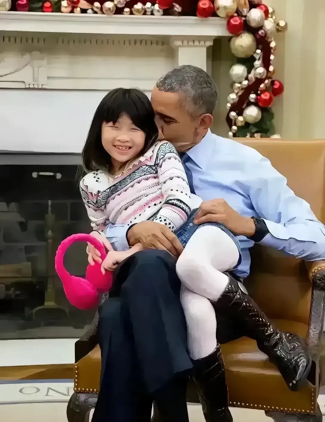 爱泼斯坦案，现在是巨大的丑闻。他揭露出西方所谓的文明的遮羞布。
现在所谓文明，只