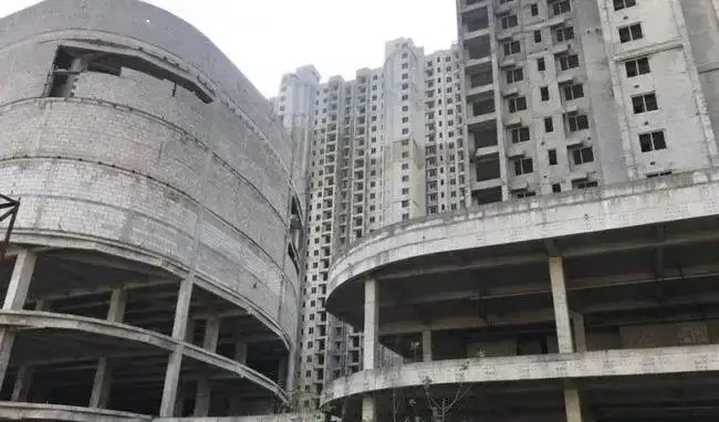 浙江：我有58个恒大烂尾楼
湖北：我有59个恒大烂尾楼
辽宁：我有60个恒大烂尾