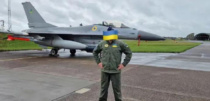 2月9日，乌军在社交媒体展示已经到货并服役的F-16“战隼”战斗机。从图片可见，