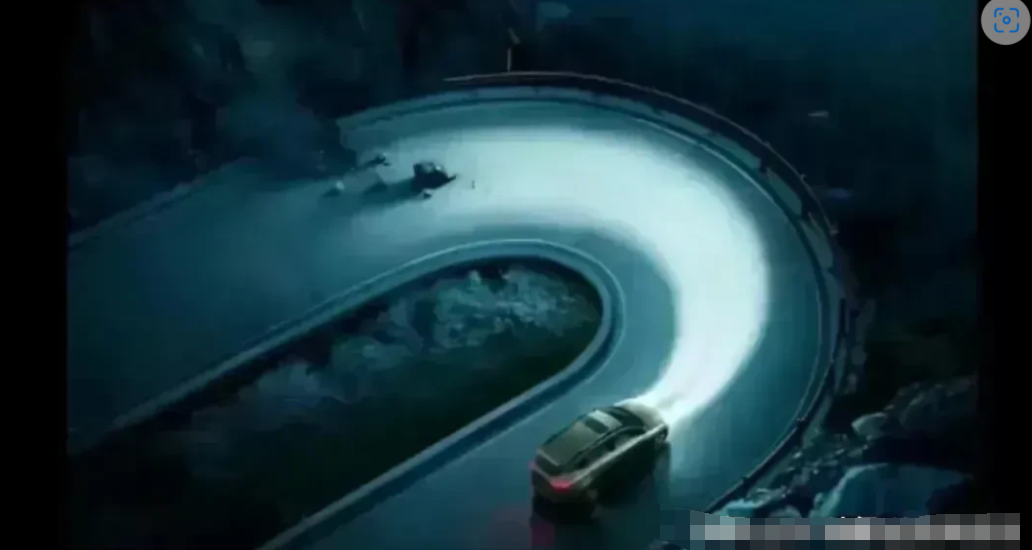 立此存照：华为的车灯能够拐弯，这到底底是什么原理呢？按照通常的物理知识，灯光是直