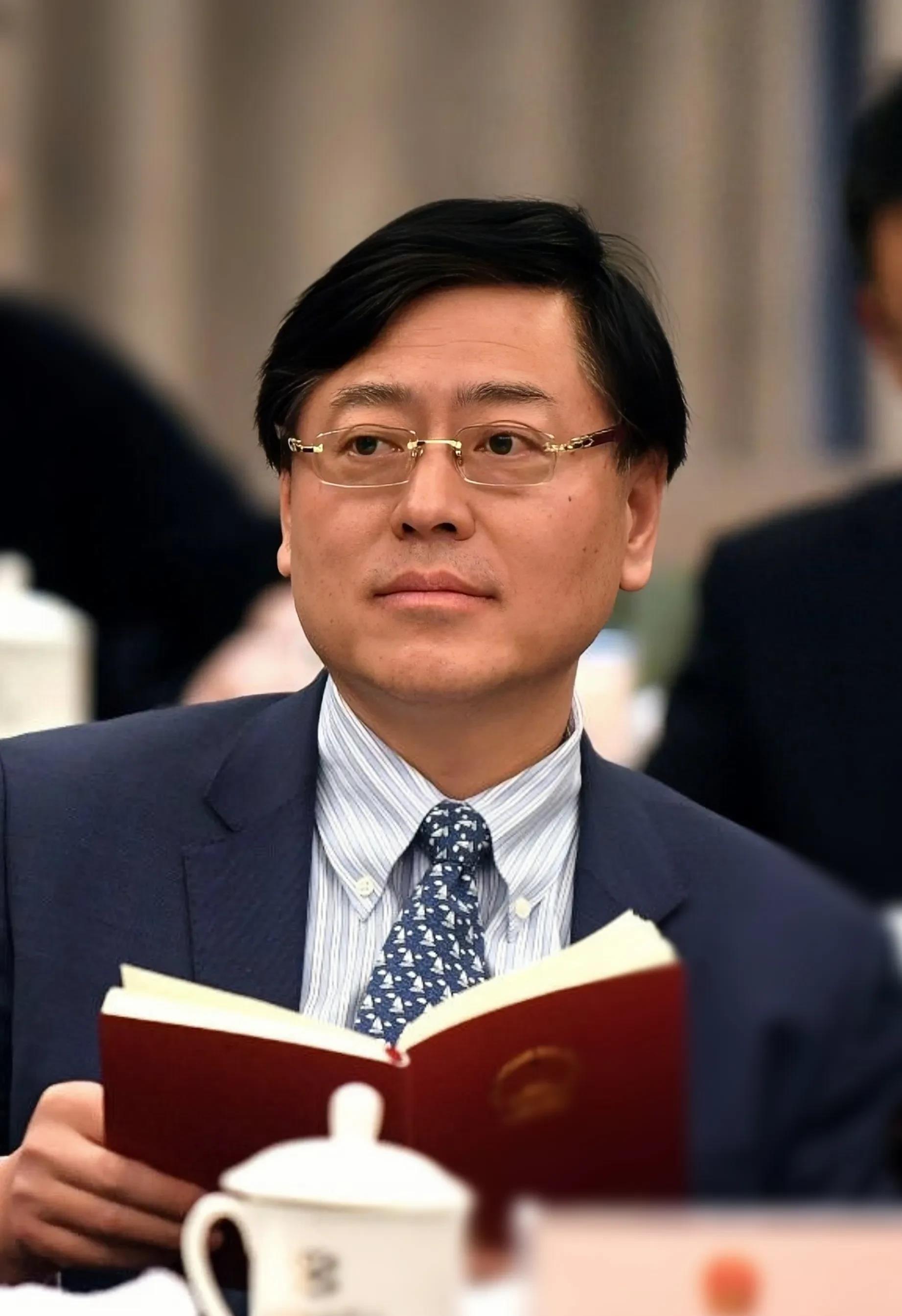 现在的联想杨老板，为什么没有声音了？

7年前，杨老板说:我和余承东、雷军携手约