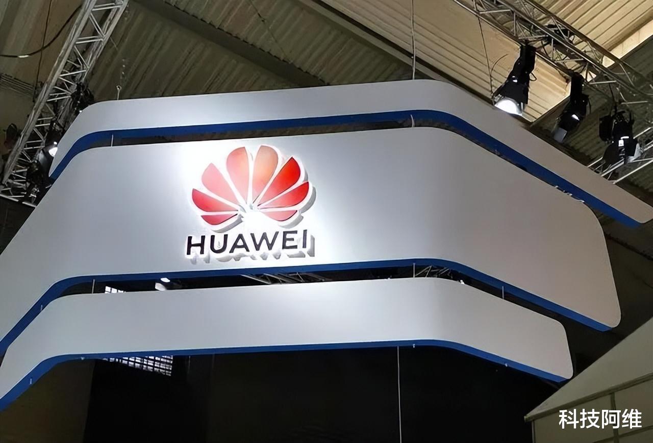 中国手机市场排名重新“洗牌”，荣耀跌至第四，第一才是最大黑马