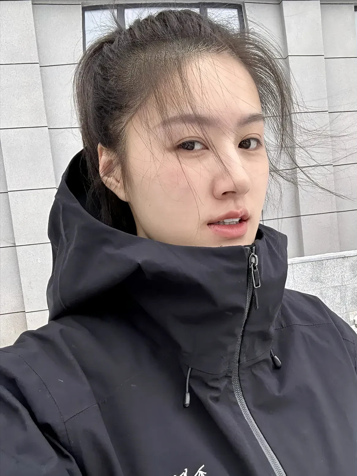 我来自铁力市，今年28，我有一些不好启齿，但我真心希望你们不要嘲笑我。在我心底深