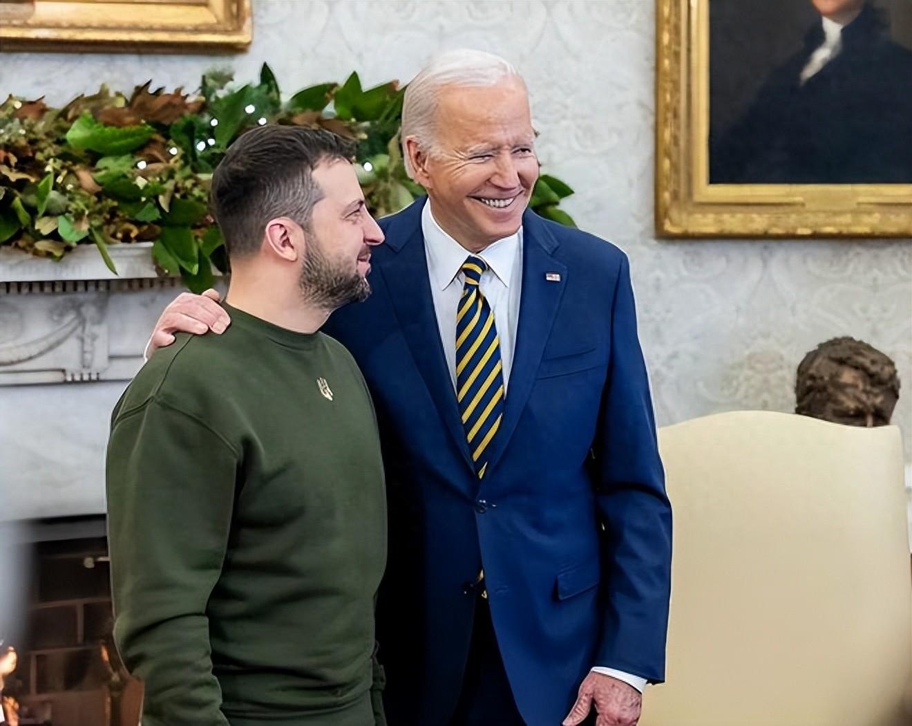 美国已无力两线支援，改口要乌与俄和谈：泽连斯基别打了。美西方又出“新花样”，提出