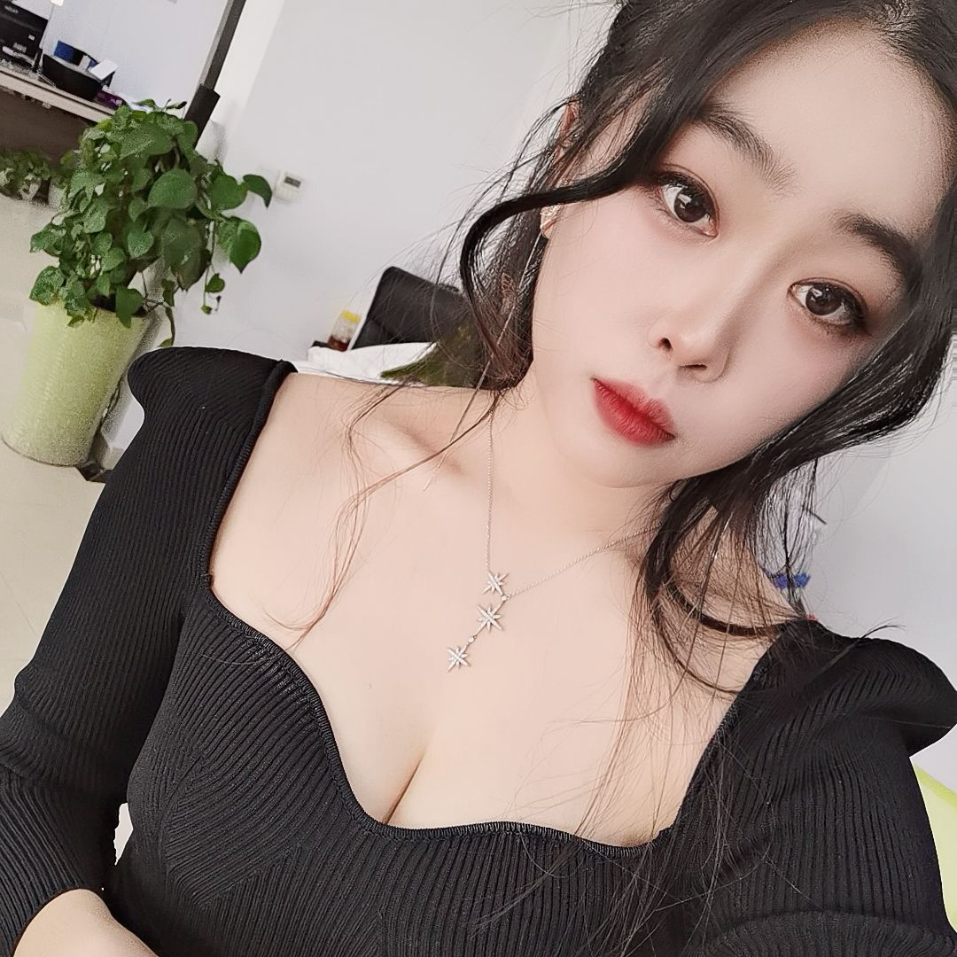 公司年会，晚礼服
