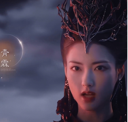 神隐的这个小姑娘好漂亮，02年的但是娃已经两个月了[允悲][允悲] ​​​