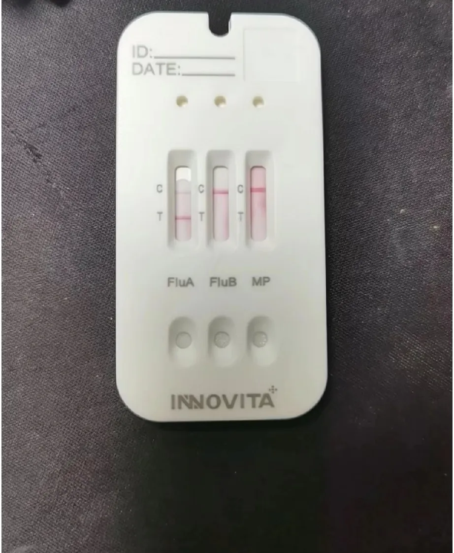 跟北京儿童医院的朋友聊天，根据医院统计，目前北京儿童流行病排行:
1.新冠
2.