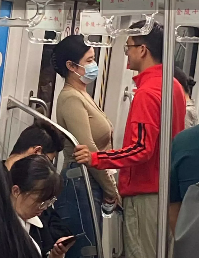 你相信一见钟情吗？