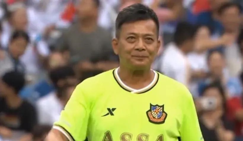 黄日华素质可见一斑
香港老艺人都护着他
黄日华不知道自己的错误
艺人不是高人一等