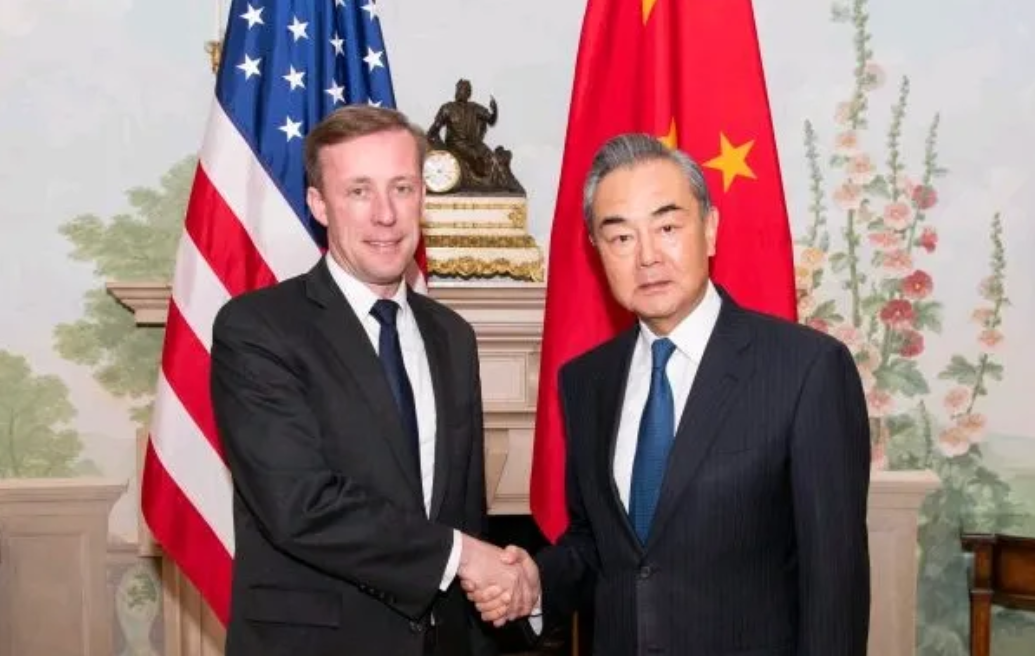 中国何时超过美国？（澳袋总理来干嘛？）
知微见著。
一颗大白菜，在中国卖4元人民