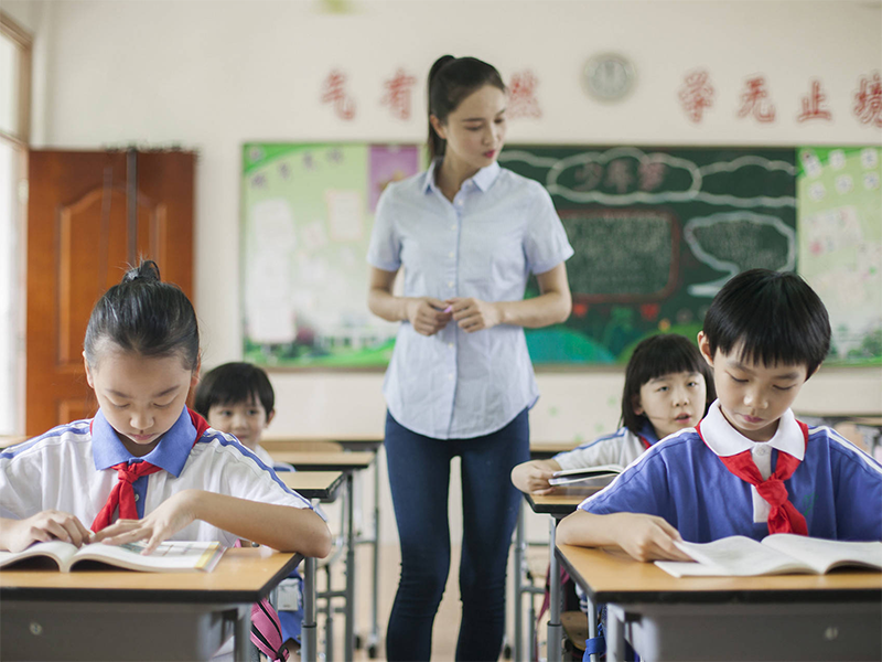 #宝妈育儿交流#  很多父母们在对待孩子的学前教育的时候，常常都会保有着一种超前