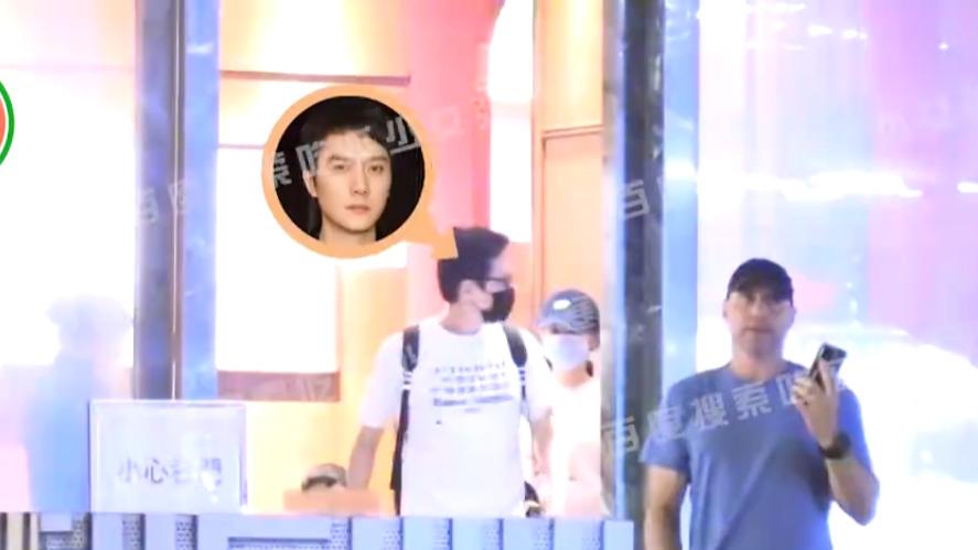 赵丽颖冯绍峰离婚后首次同框带娃