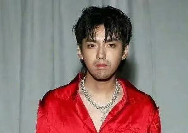 吴亦凡维持原判，判刑13年。

也就是说他出狱的时候已经46岁了，幸好他出道这几
