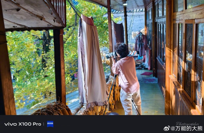 虽然大家网上吵的厉害，但这次出门发现，这个世界还是大妈的。。  ​​​