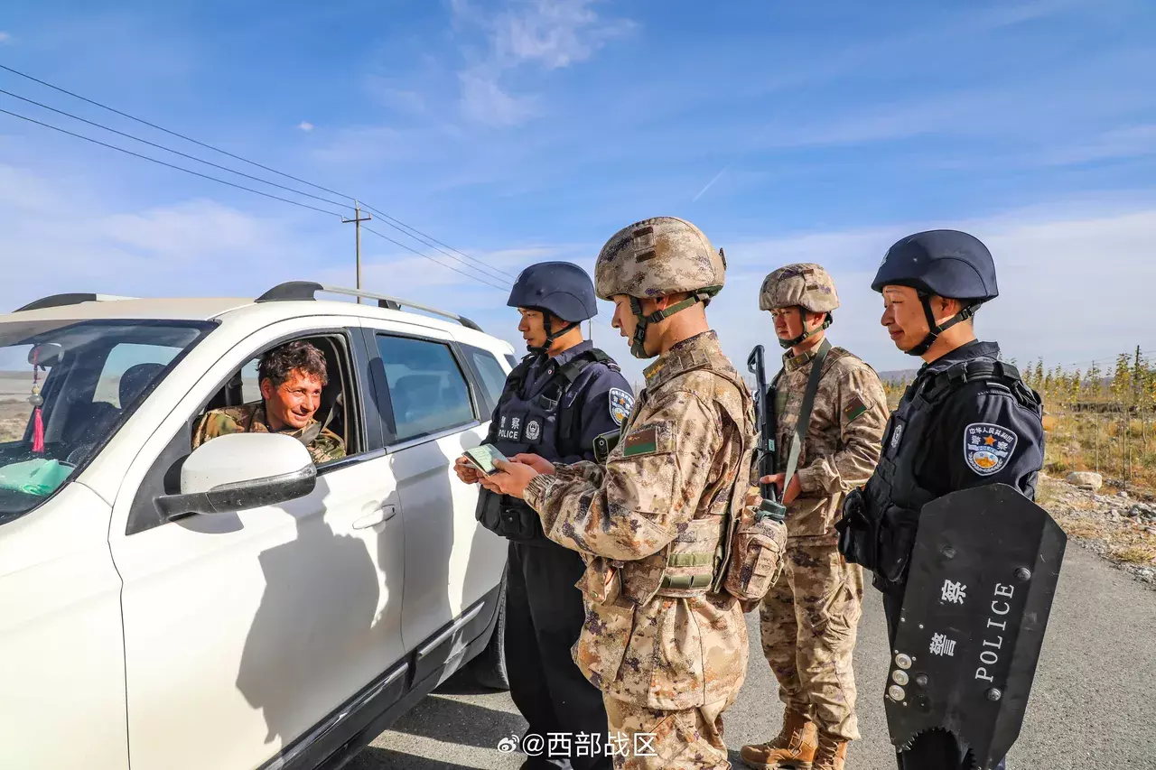 警察的盾牌