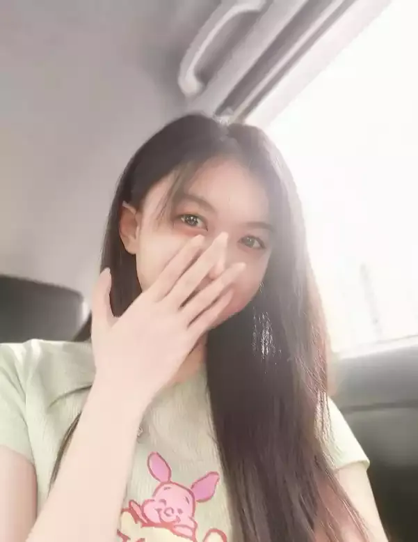 在相亲圈里流行这么一句话，有房有车已经成为过去式了，独生子女的家庭变成了首选，原