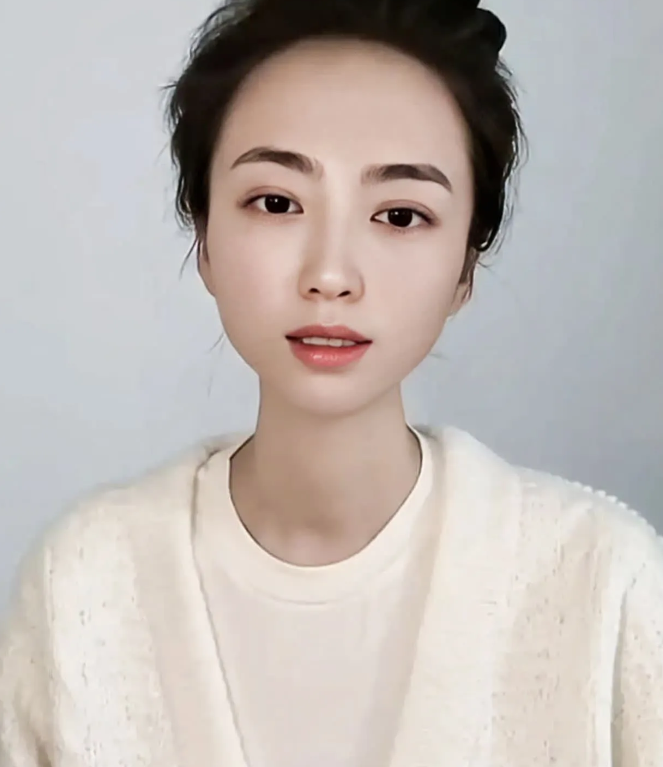 我的天啊！ 白珊珊还真有这样的人！ 本以为是虚构的，但据传说，原来这个人是真实存